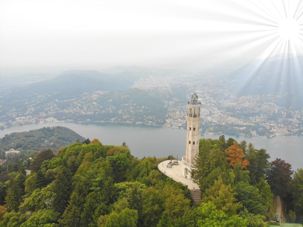 Faro Voltaico - Brunate - Visitar Como